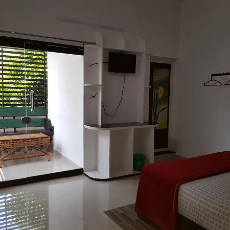 Kairali Palace Home Stay Thekkady Luaran gambar