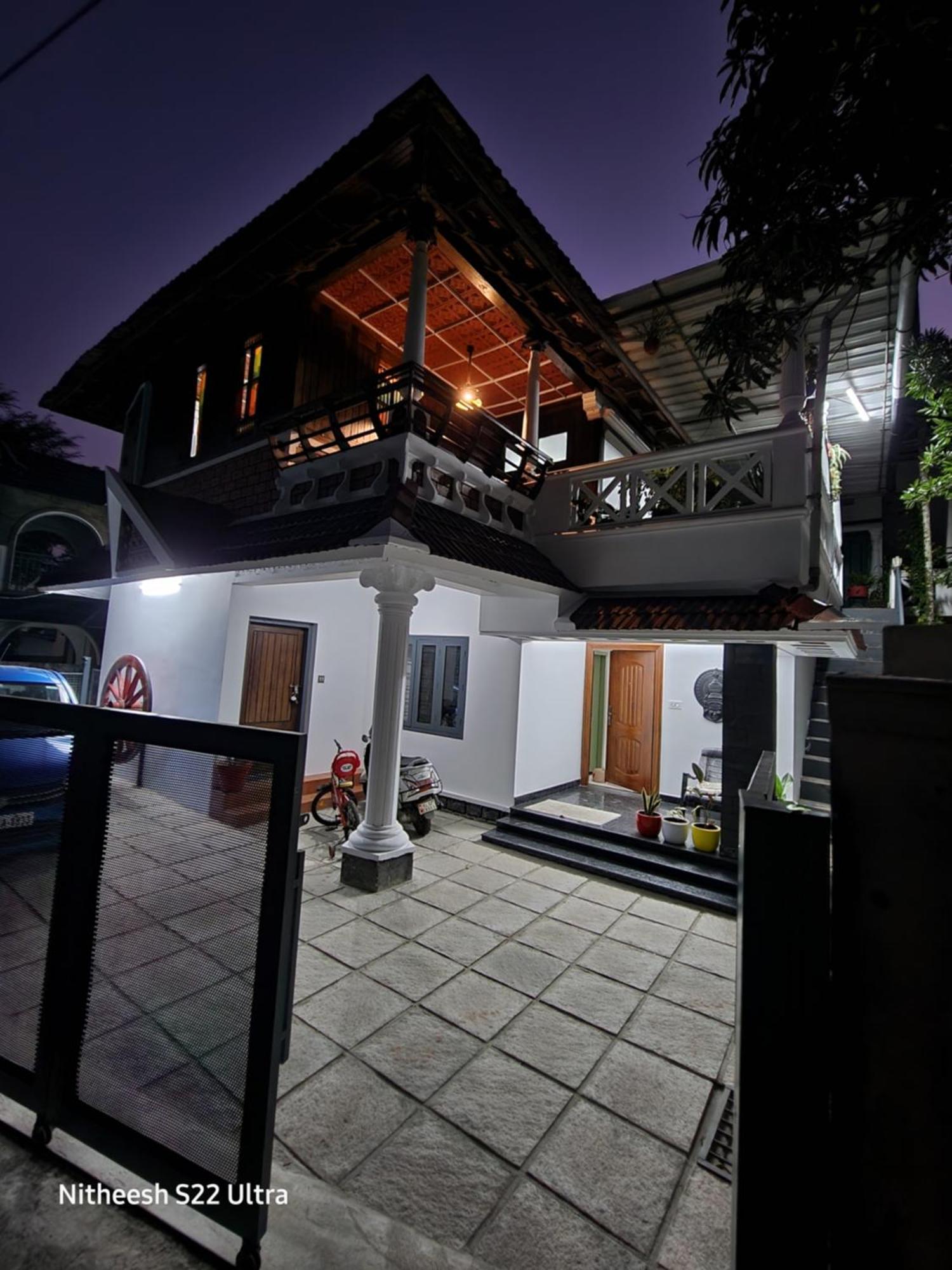 Kairali Palace Home Stay Thekkady Luaran gambar