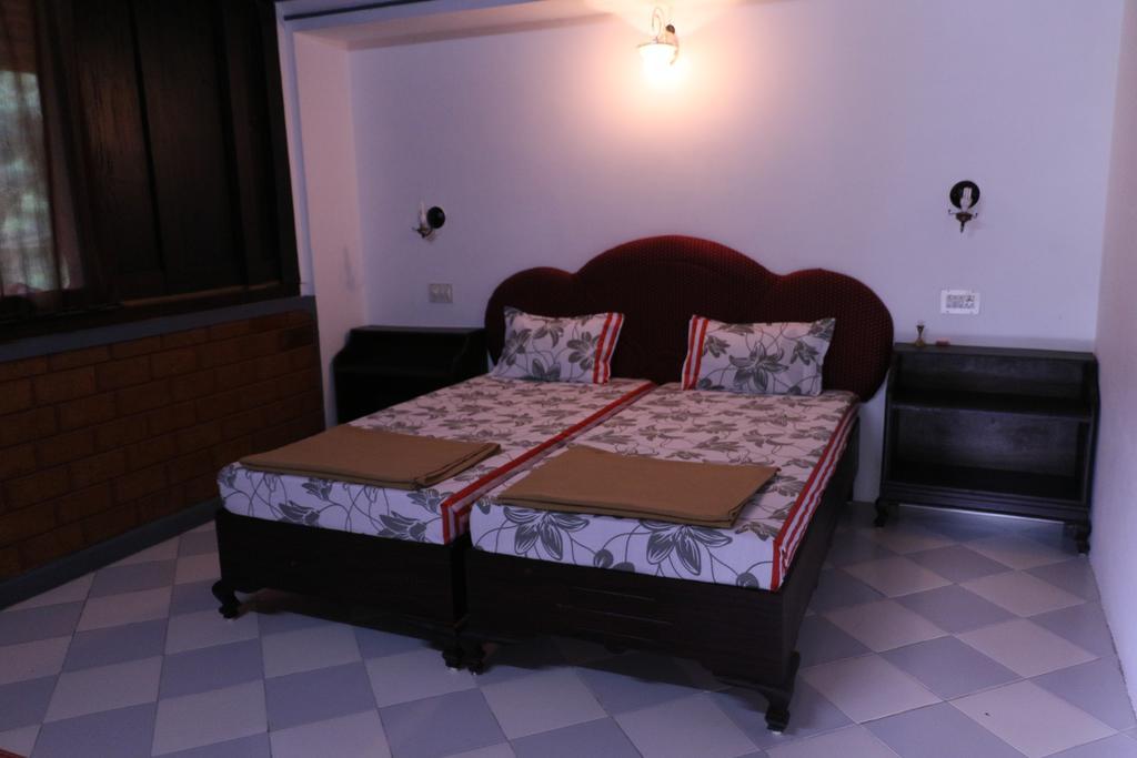 Kairali Palace Home Stay Thekkady Bilik gambar